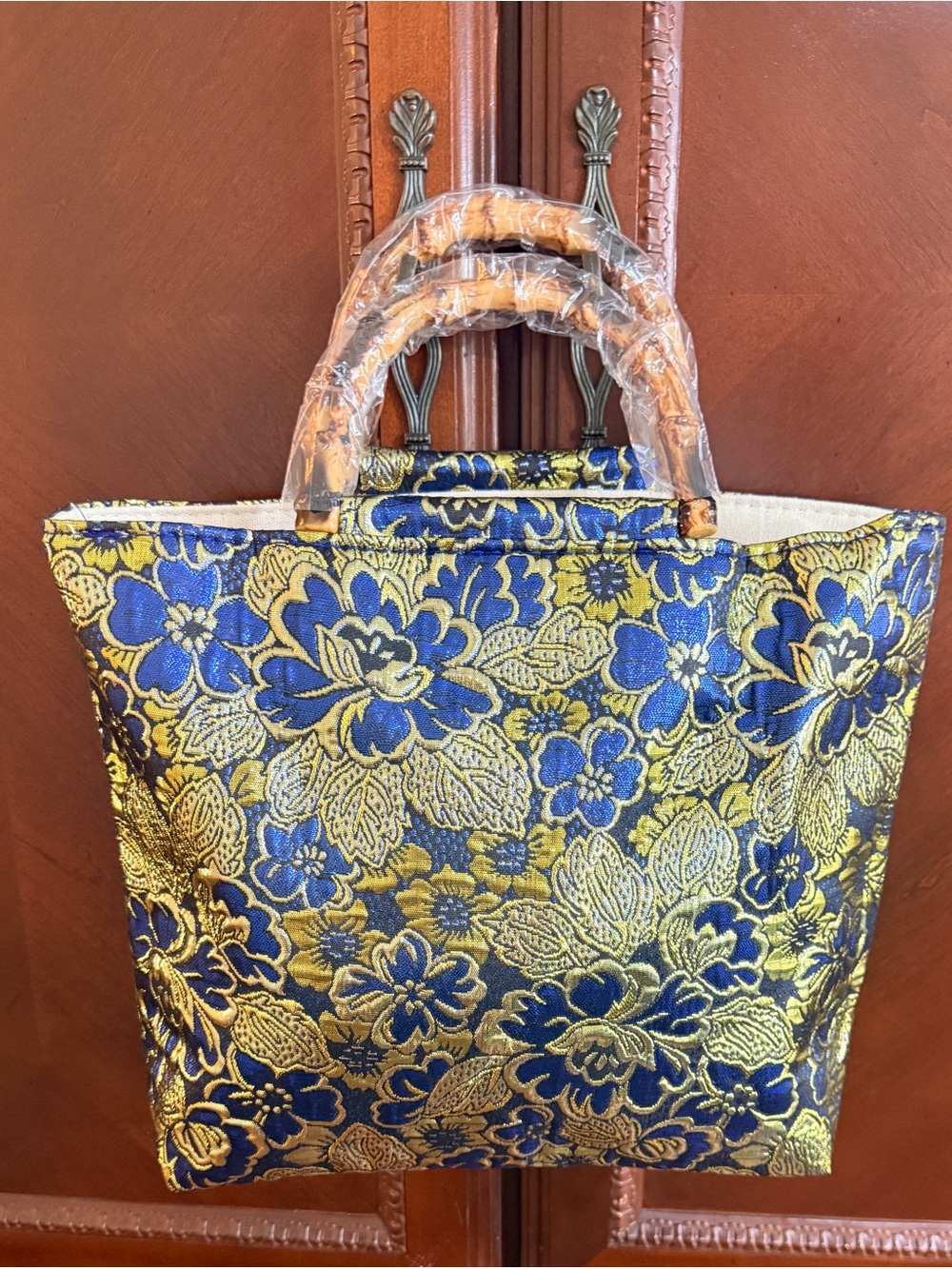 Blue & Gold metalic Floral Tote Bag 
with Bambo inspired handles large 
Bag NWT - Picture 3 of 10